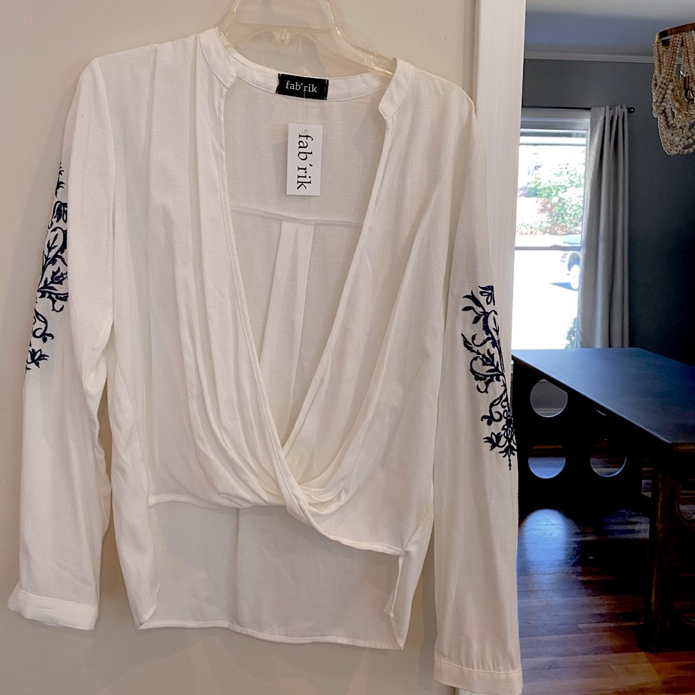 White long sleeve blouse